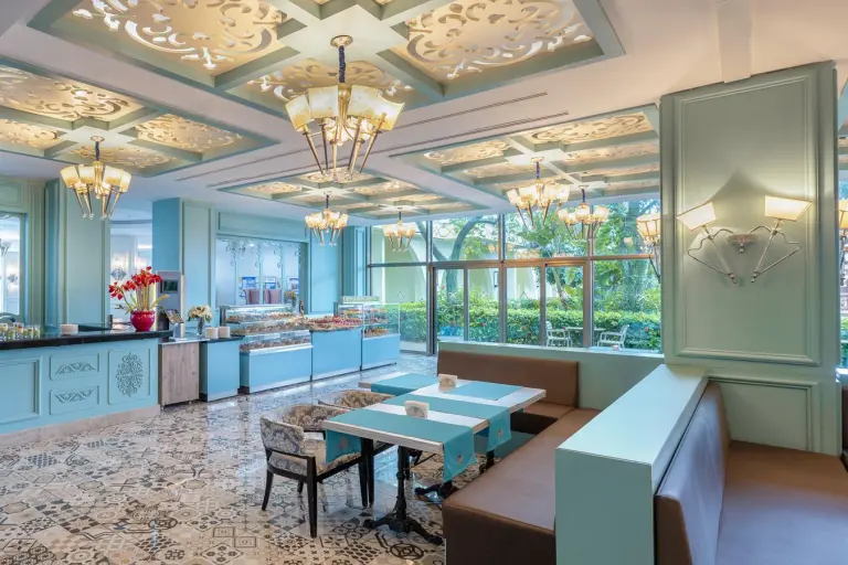 Restoran &amp; Bar