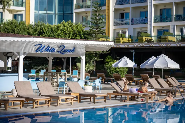 Restoran &amp; Bar
