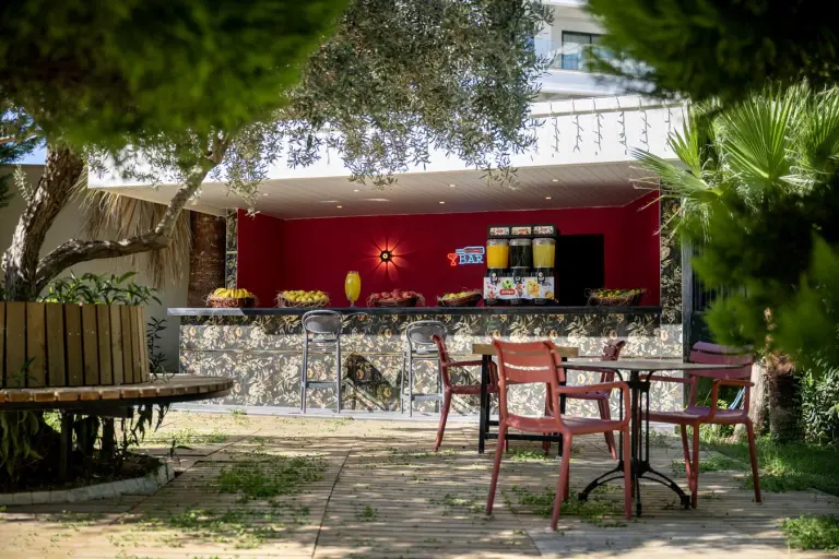 Restoran &amp; Bar